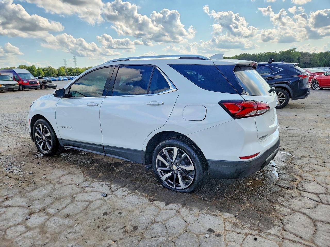 2022 CHEVROLET EQUINOX PREMIER — снимка 2