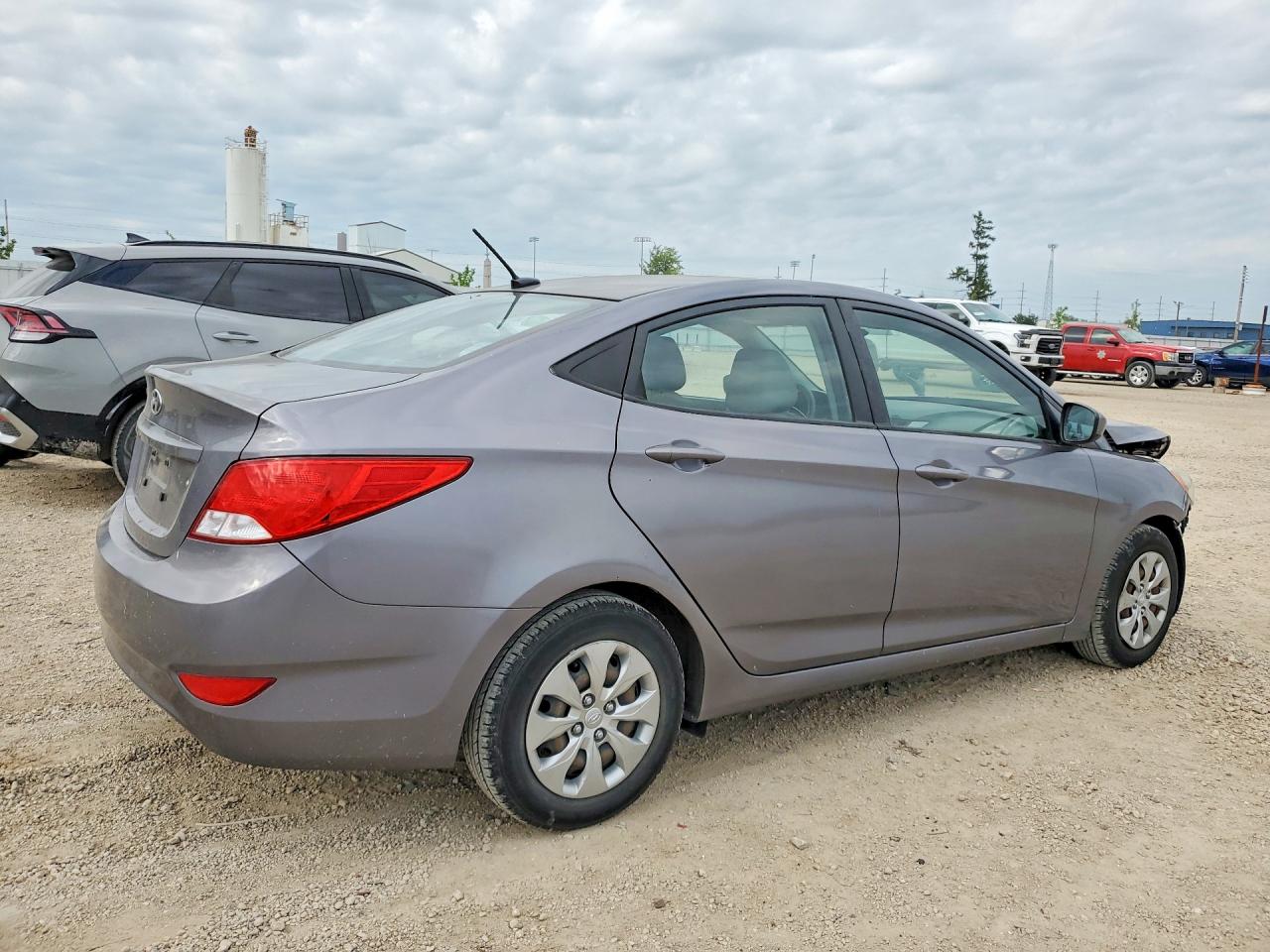 2017 HYUNDAI ACCENT SE — снимка 3