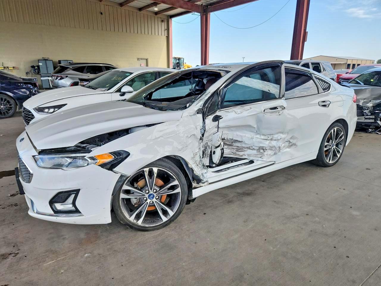 2019 FORD FUSION TITANIUM