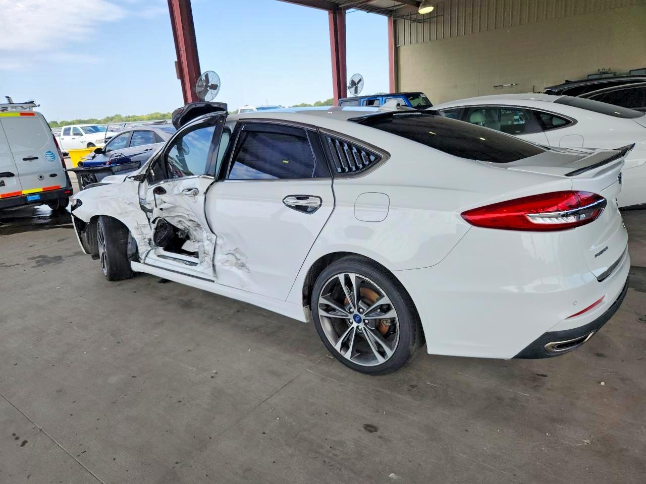 2019 FORD FUSION TITANIUM — снимка 2
