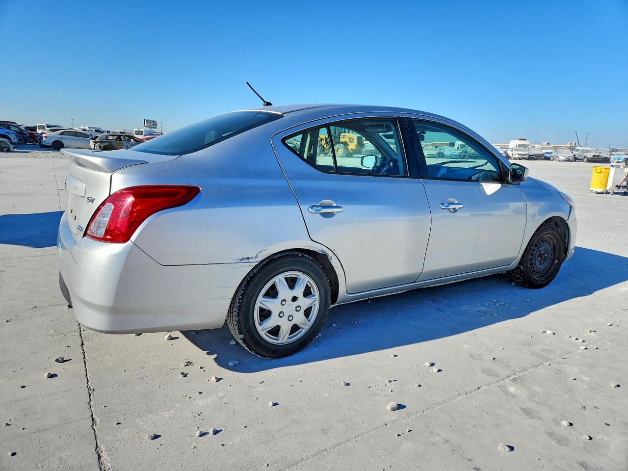 2016 NISSAN VERSA 1.6 SV — снимка 3