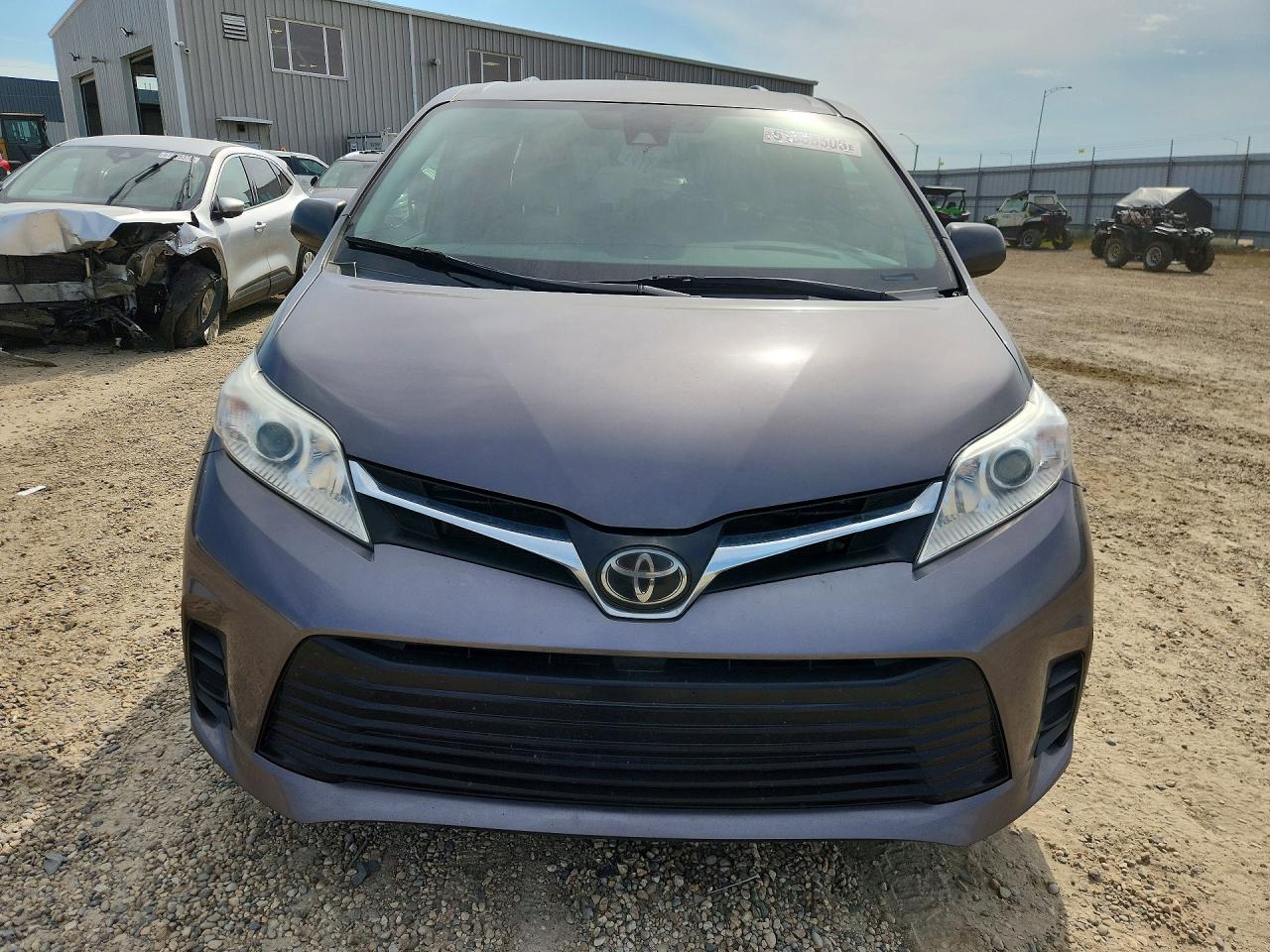 2019 TOYOTA SIENNA LE — снимка 5