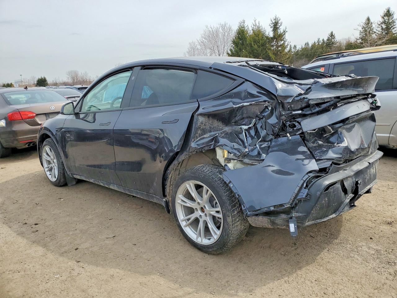 2026 TESLA MODEL Y — снимка 2