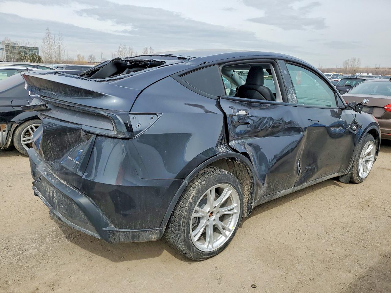 2026 TESLA MODEL Y — снимка 3
