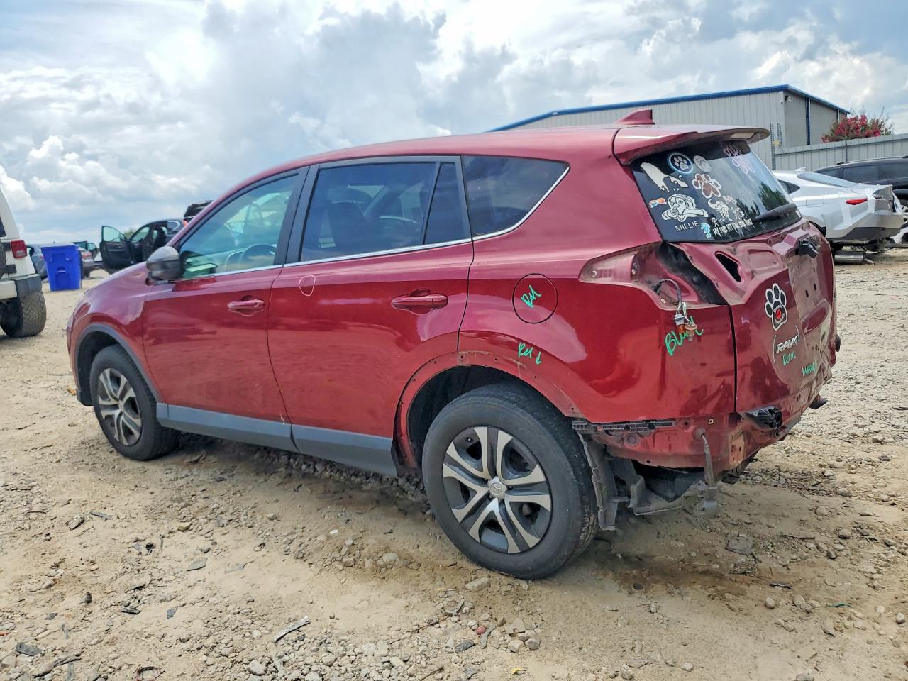 2018 TOYOTA RAV4 LE — снимка 2