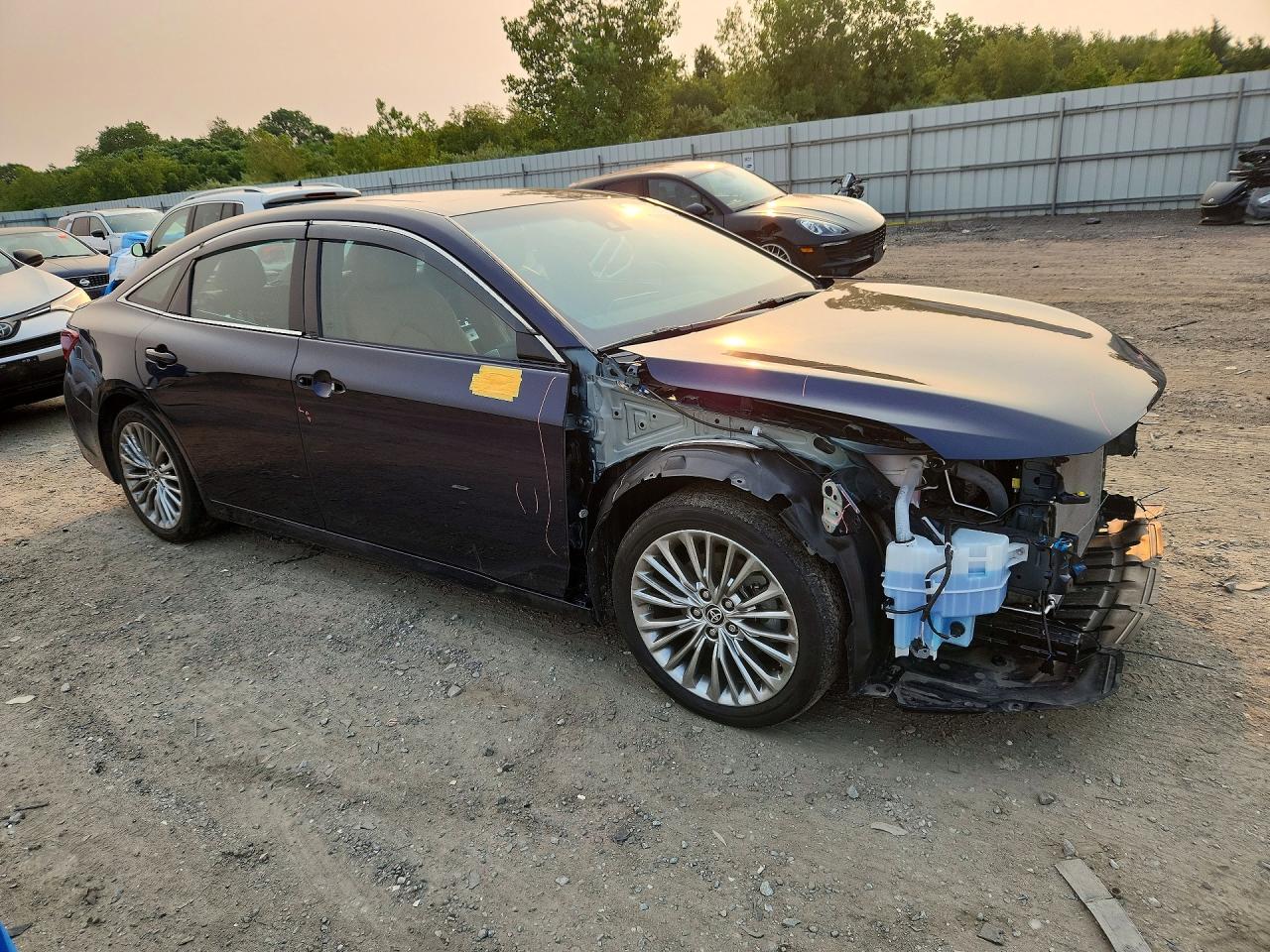 2022 TOYOTA AVALON LIMITED — снимка 4