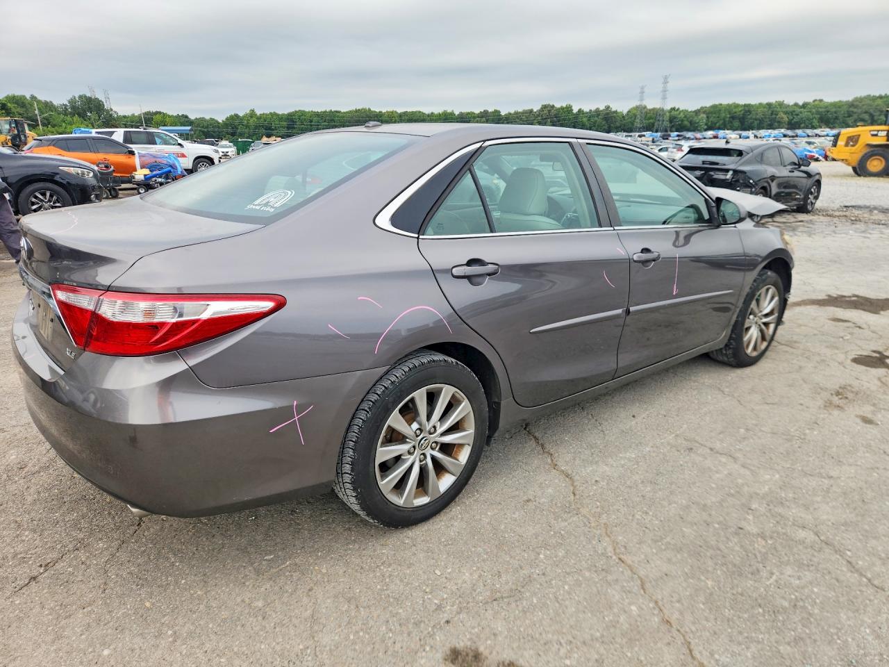 2016 TOYOTA CAMRY XLE — снимка 3