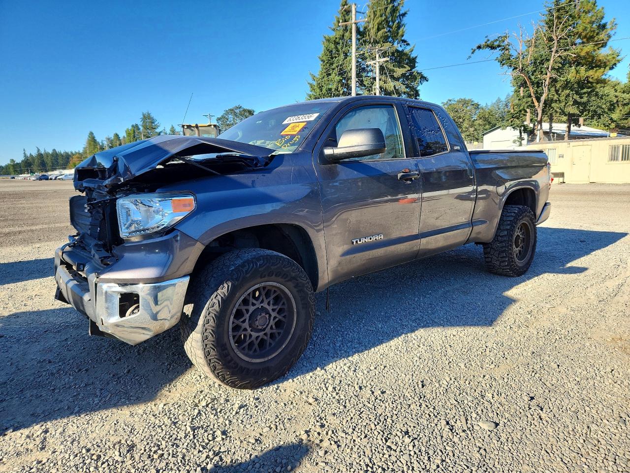 2015 TOYOTA TUNDRA SR5
