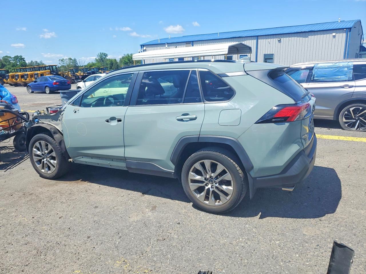 2019 TOYOTA RAV4 XLE PREMIUM — снимка 2