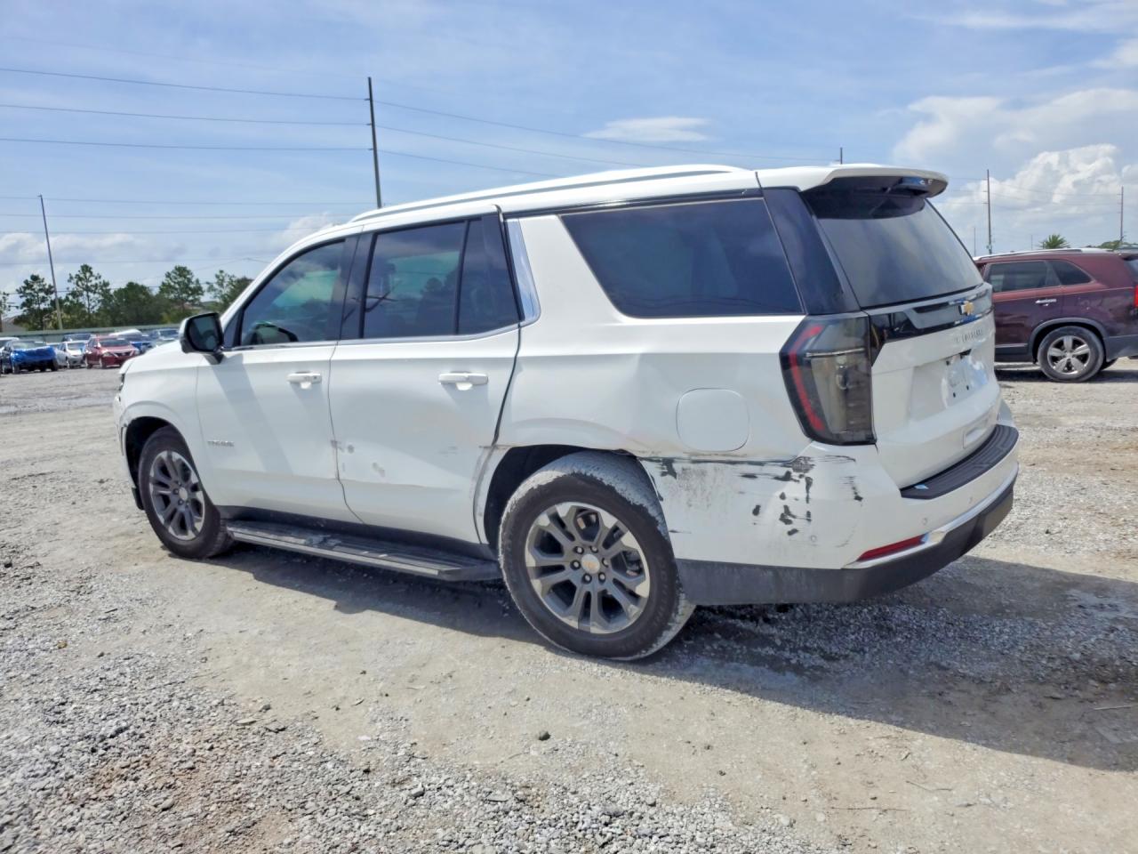 2025 CHEVROLET TAHOE C1500 LT — снимка 2