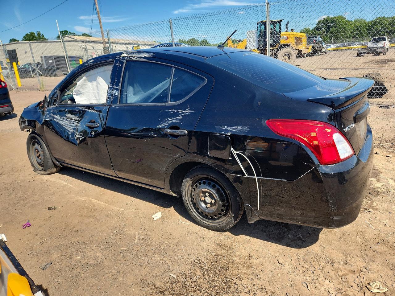 2017 NISSAN VERSA 1.6 S PLUS — снимка 2
