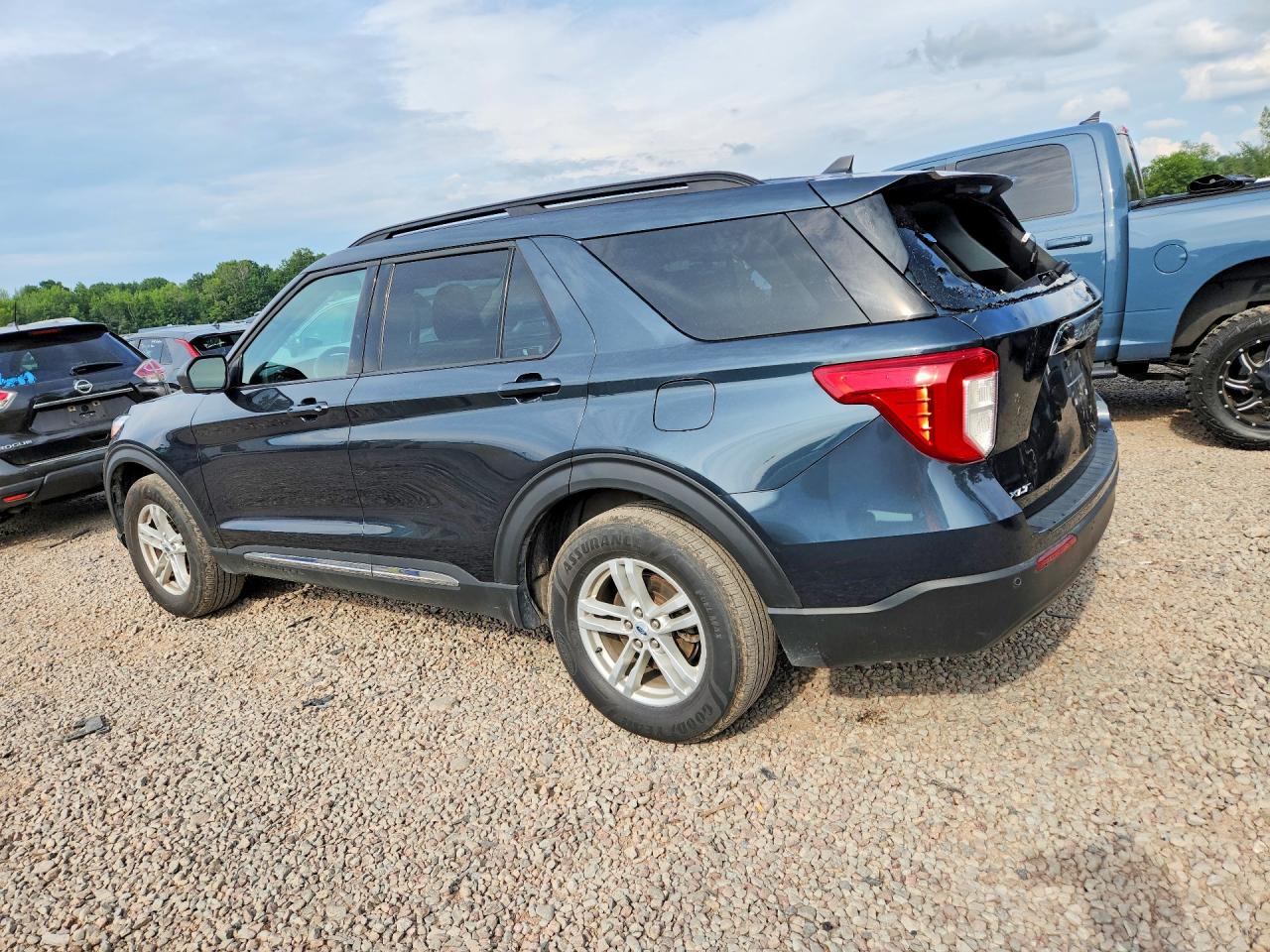 2022 FORD EXPLORER XLT — снимка 2