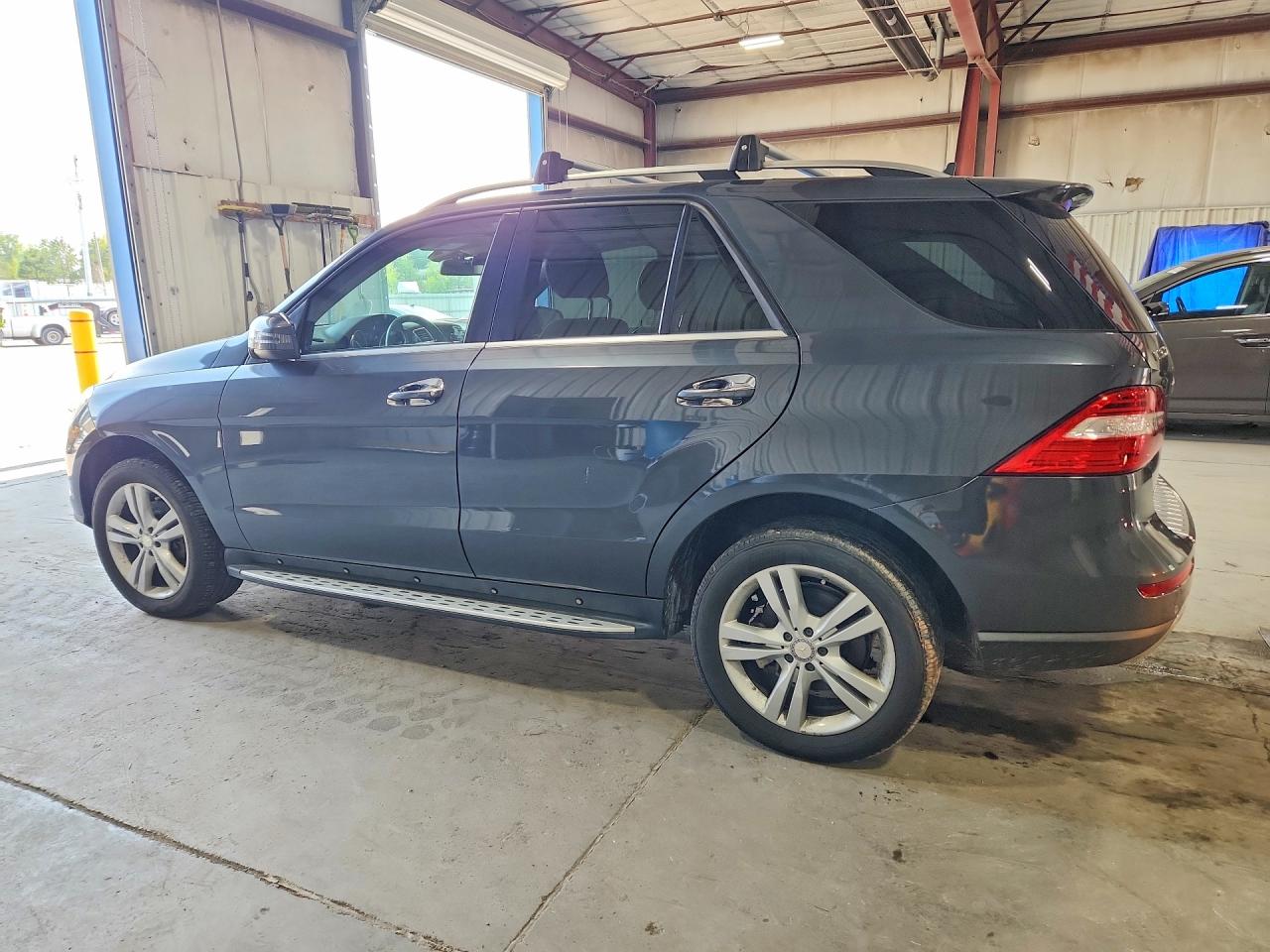 2013 MERCEDES-BENZ ML 350 4MATIC — снимка 2