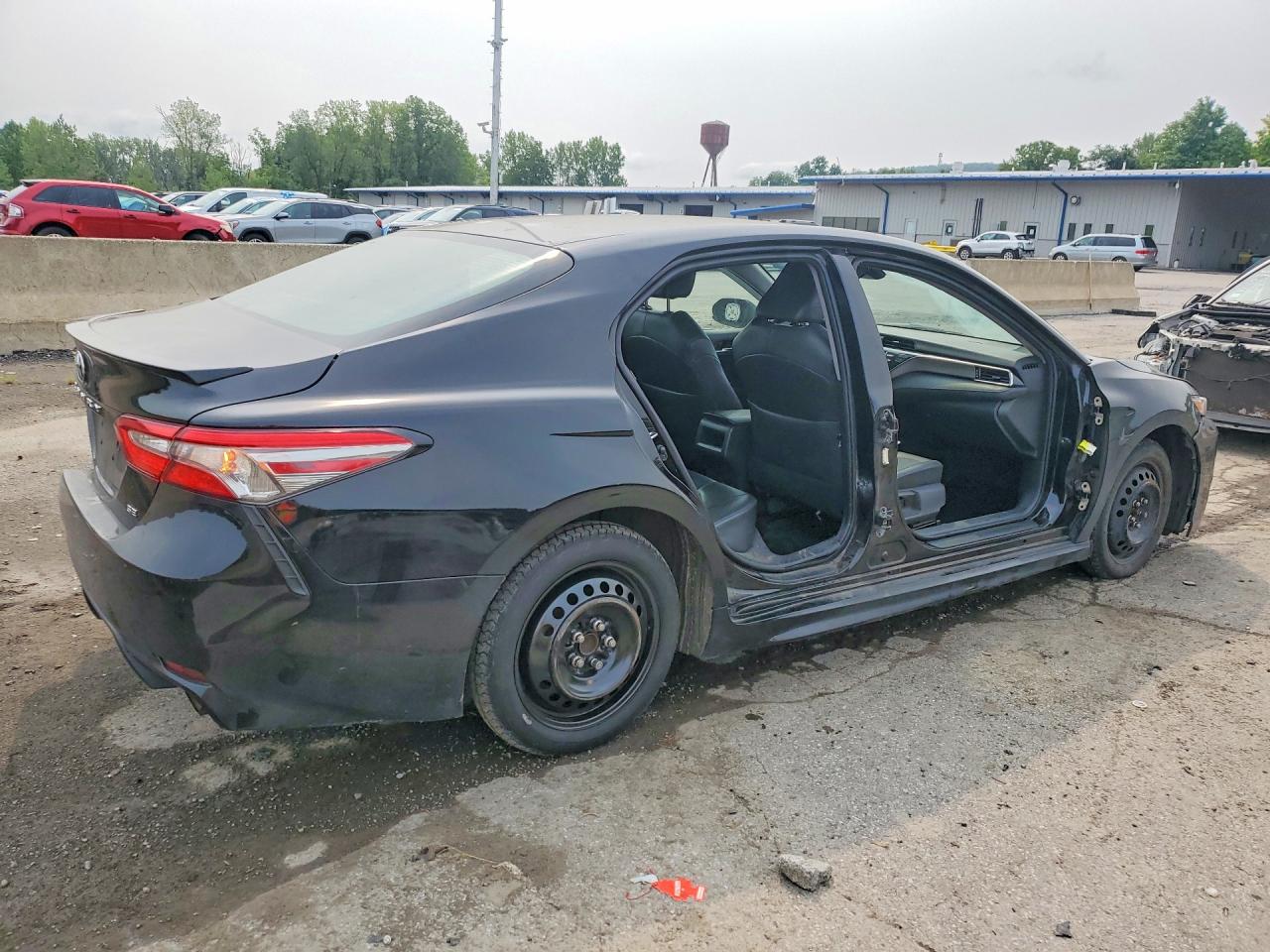 2018 TOYOTA CAMRY SE — снимка 3