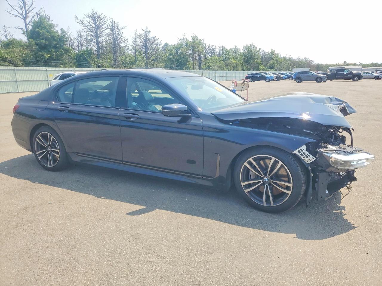 2021 BMW 750 XI — снимка 4