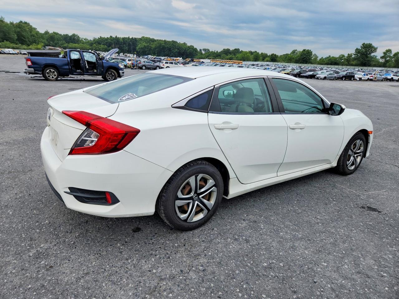 2016 HONDA CIVIC LX — снимка 3