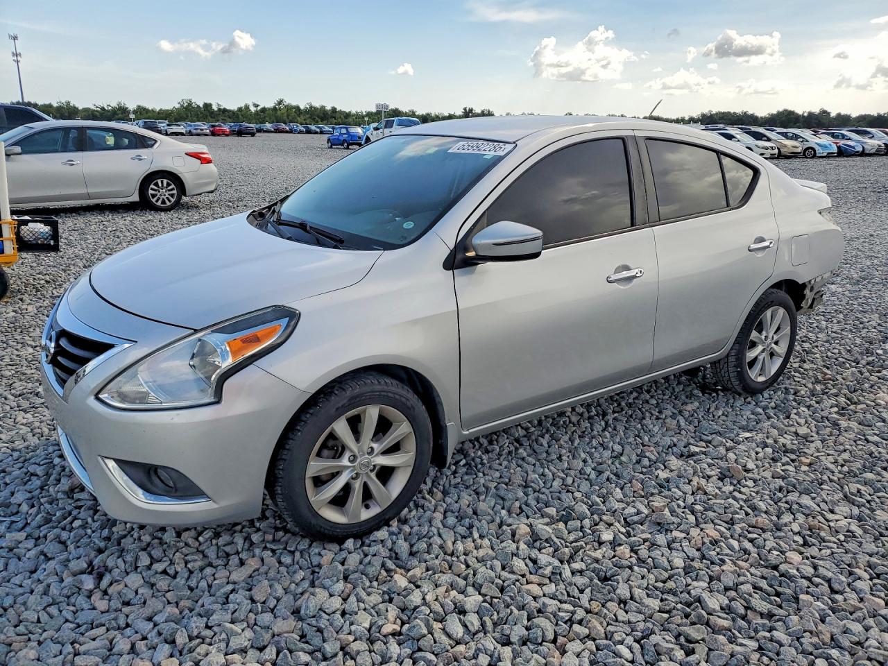 2017 NISSAN VERSA 1.6 SL