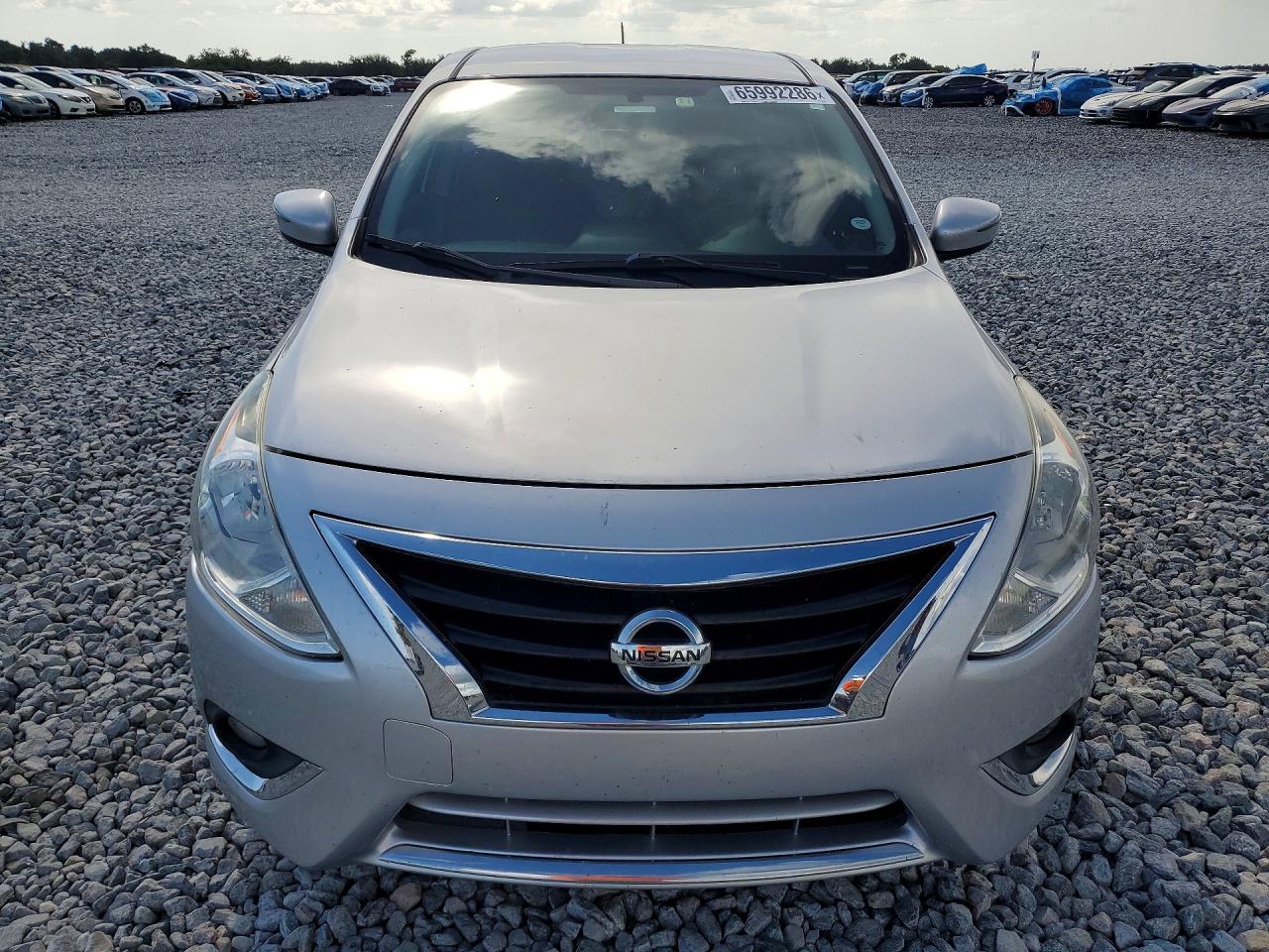 2017 NISSAN VERSA 1.6 SL — снимка 5
