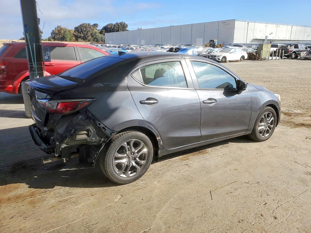 2019 TOYOTA YARIS LE — снимка 3