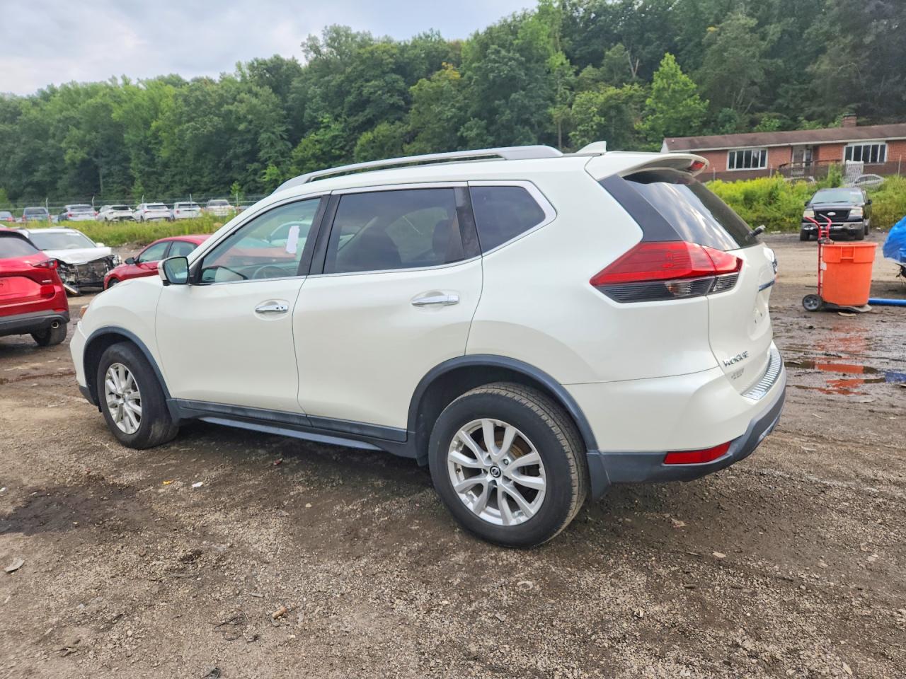 2018 NISSAN ROGUE SV — снимка 2