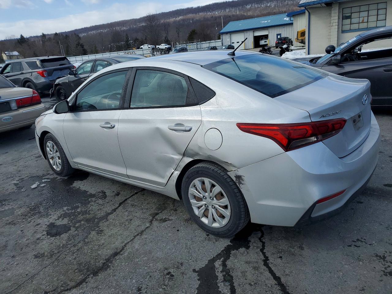 2020 HYUNDAI ACCENT SE — снимка 2