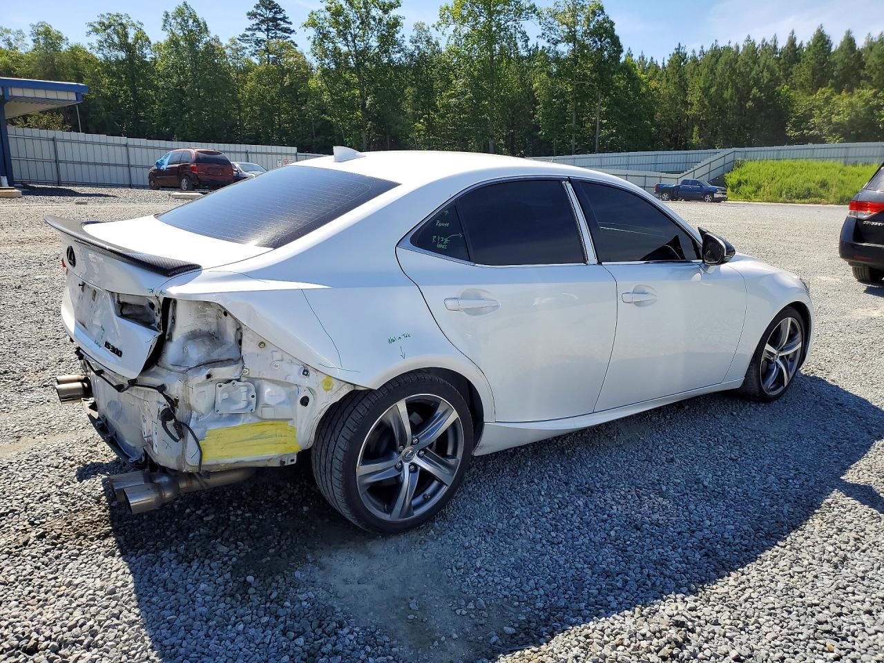2017 LEXUS IS 300 — снимка 3