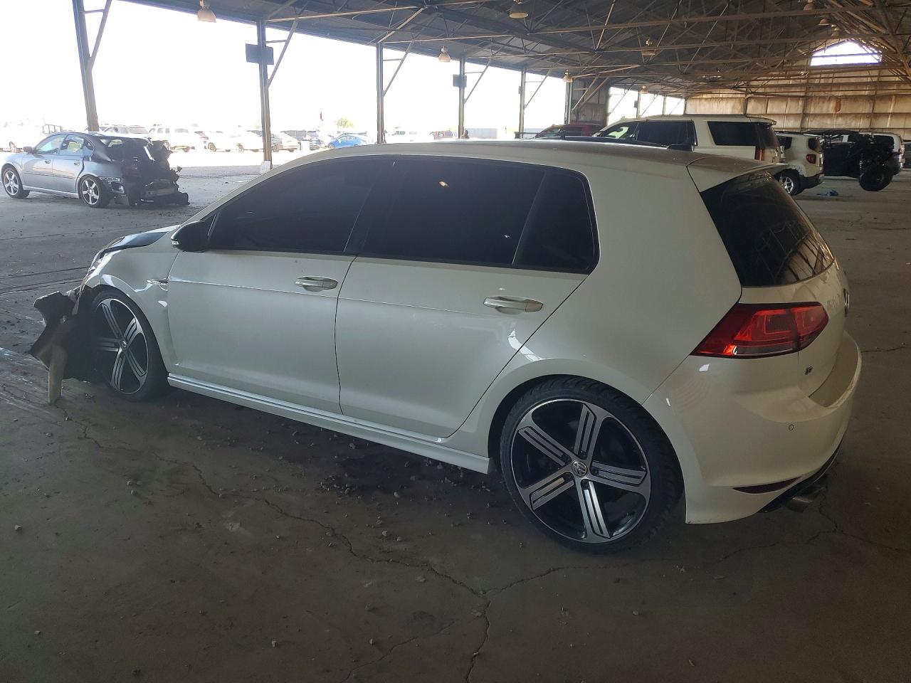 2016 VOLKSWAGEN GOLF R — снимка 2