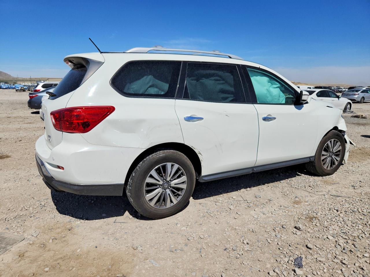 2017 NISSAN PATHFINDER SV — снимка 3