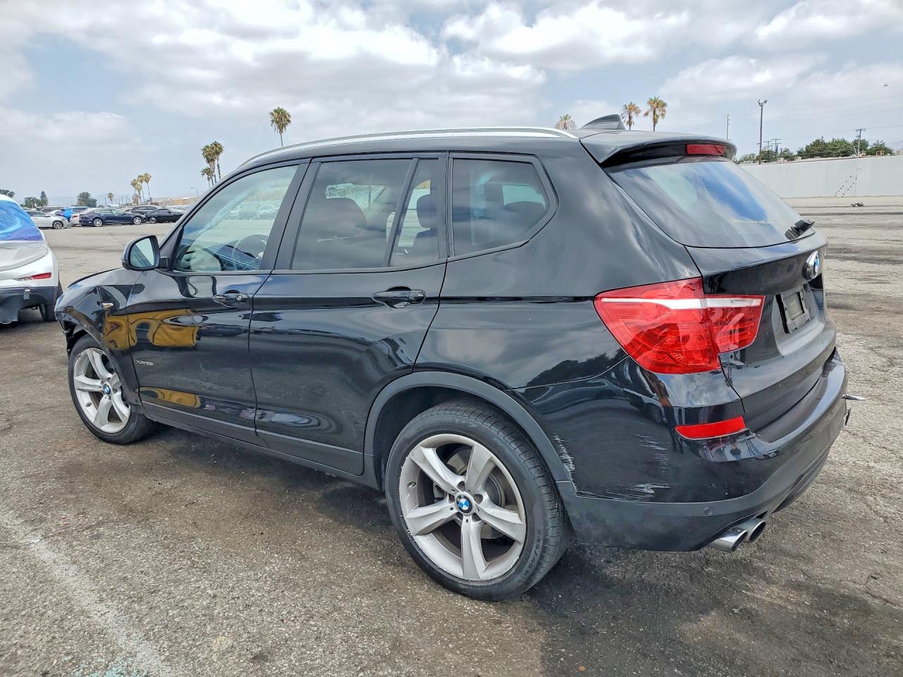 2017 BMW X3 XDRIVE28I — снимка 2