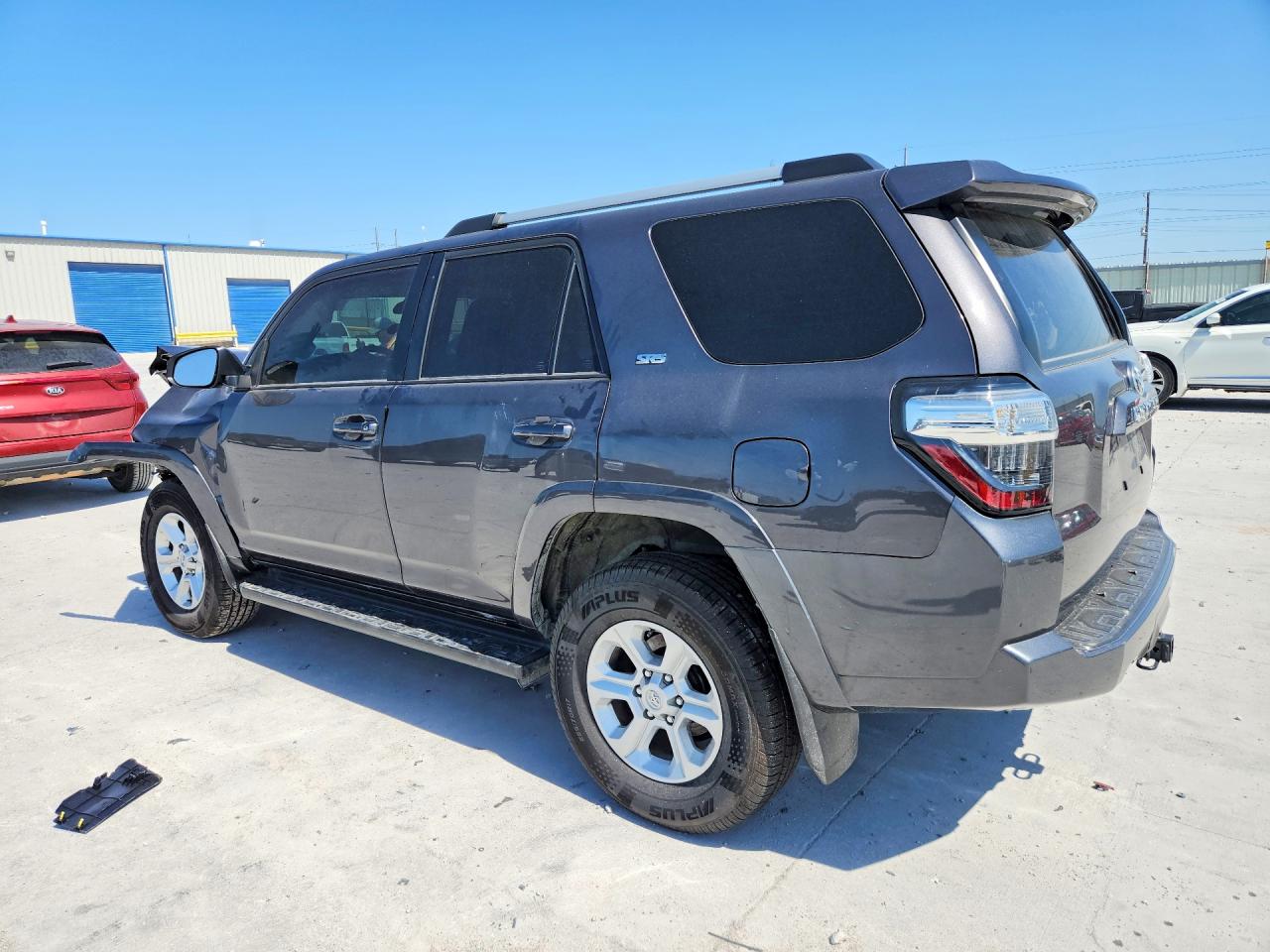 2022 TOYOTA 4RUNNER SR5 PREMIUM — снимка 2