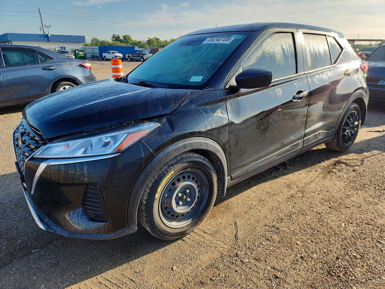 2021 NISSAN KICKS S