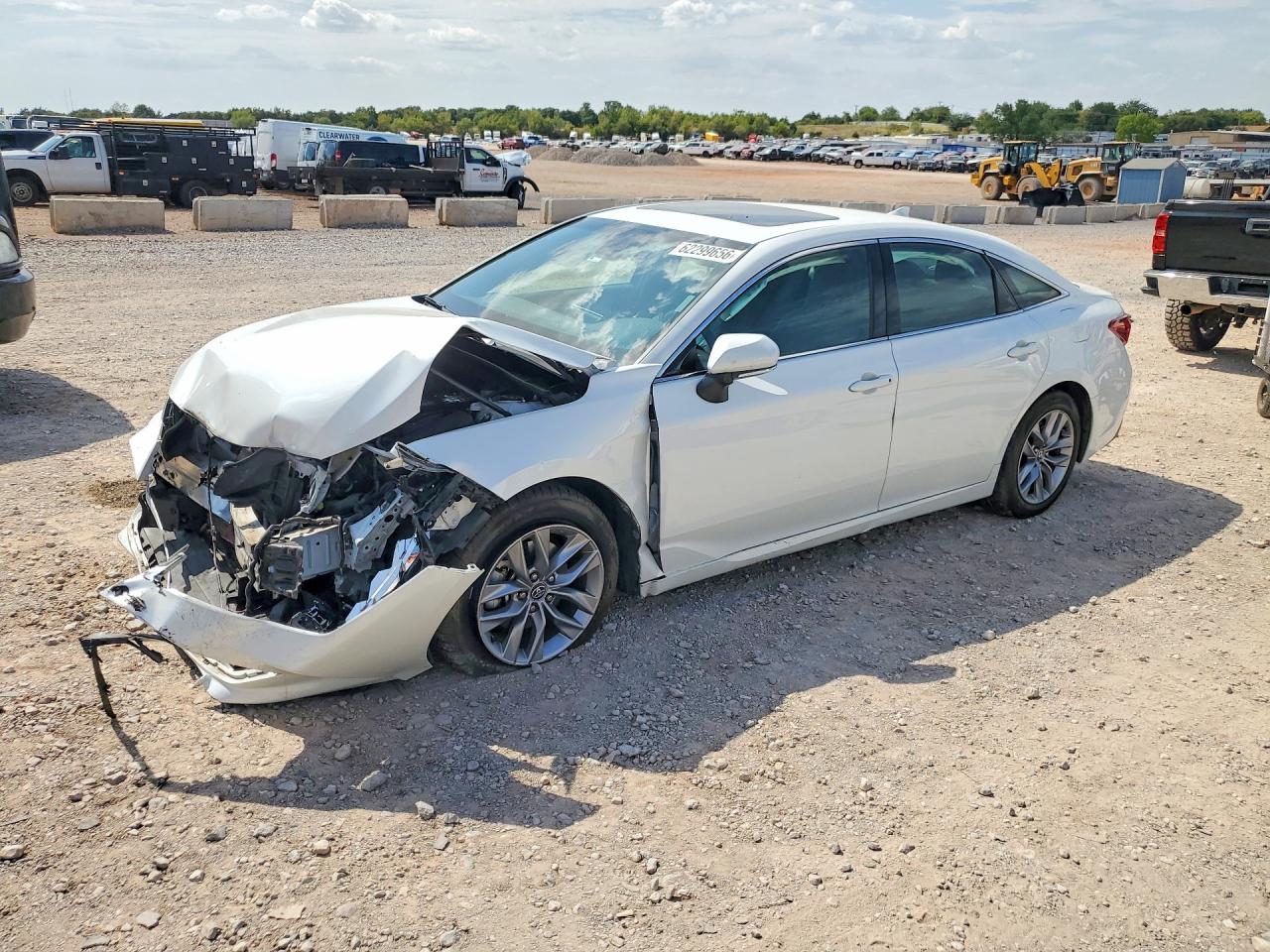 2020 TOYOTA AVALON XLE