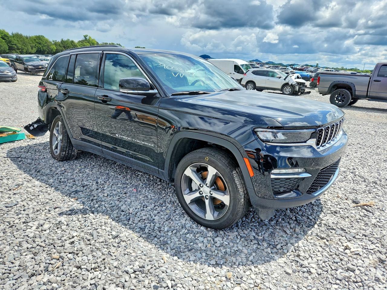 2025 JEEP GRAND CHEROKEE LIMITED — снимка 4
