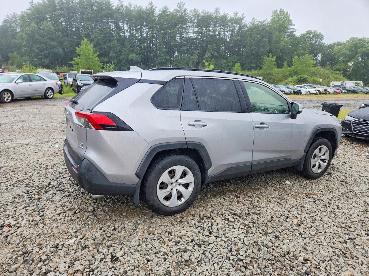 2019 TOYOTA RAV4 LE — снимка 3