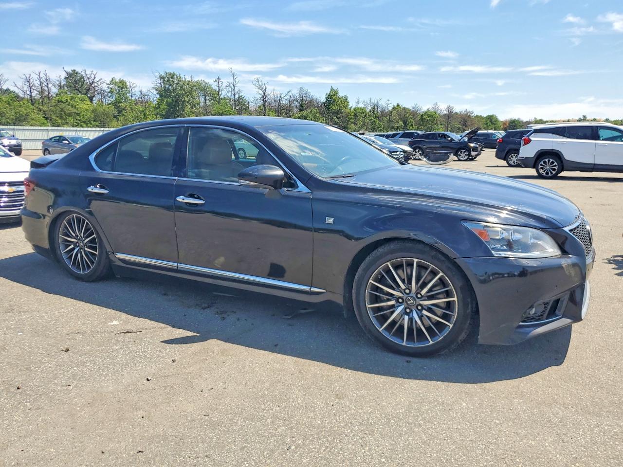 2014 LEXUS LS 460 — снимка 4