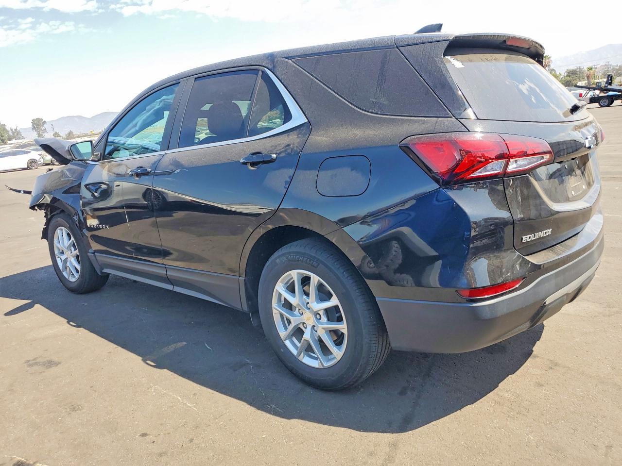 2022 CHEVROLET EQUINOX LT — снимка 2