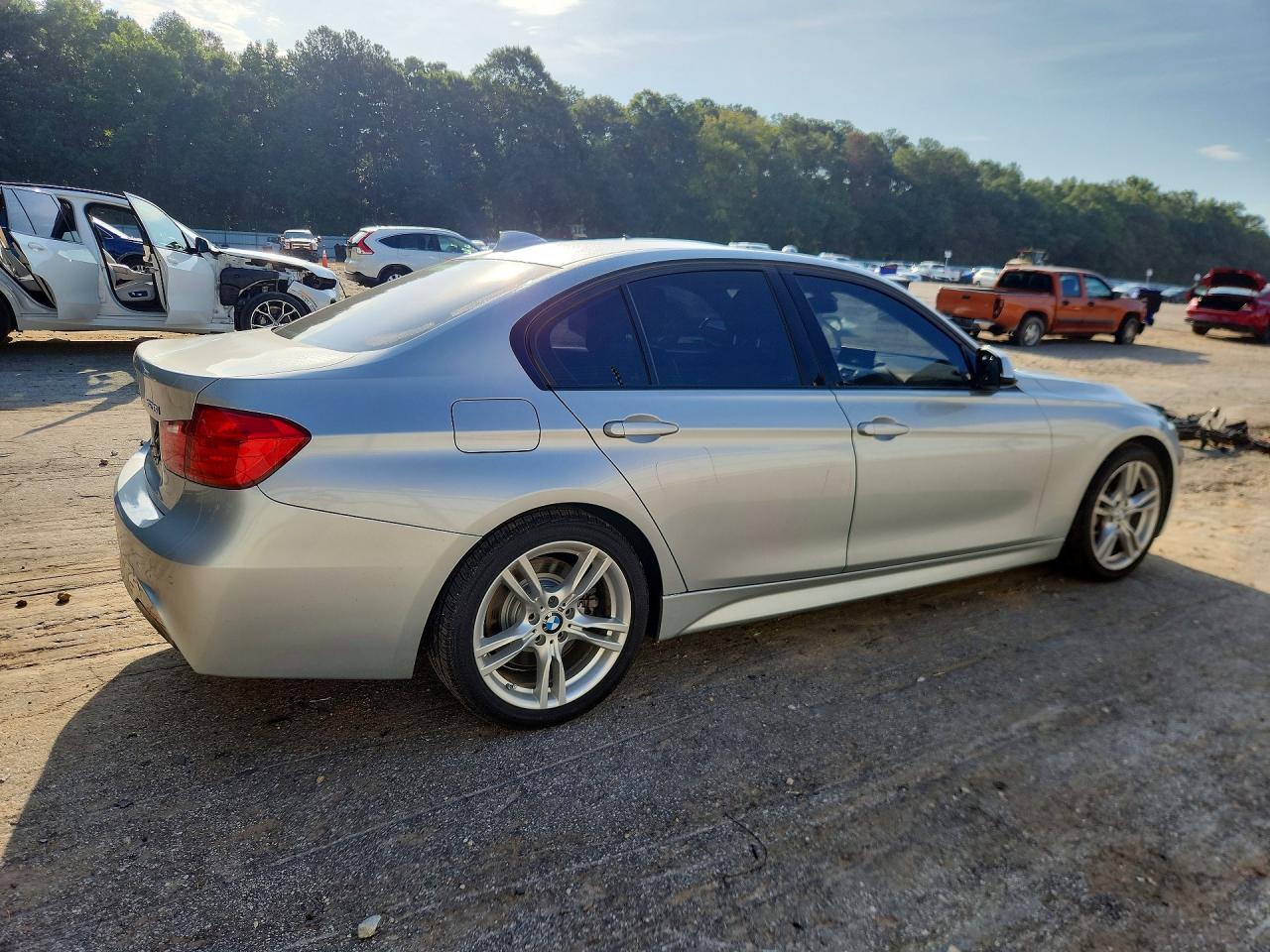 2015 BMW 328 I — снимка 3
