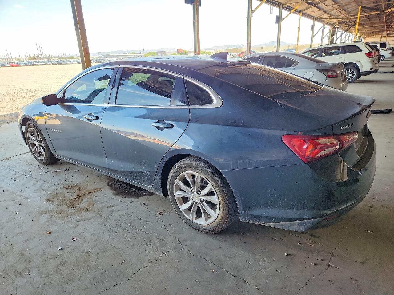 2021 CHEVROLET MALIBU LT — снимка 2