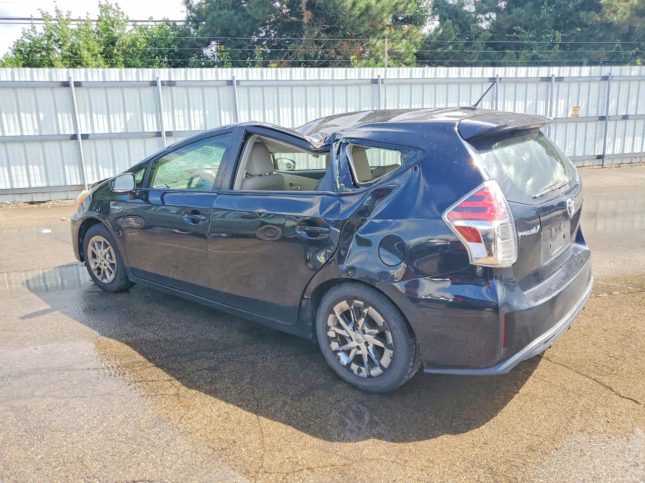 2015 TOYOTA PRIUS V FOUR — снимка 2