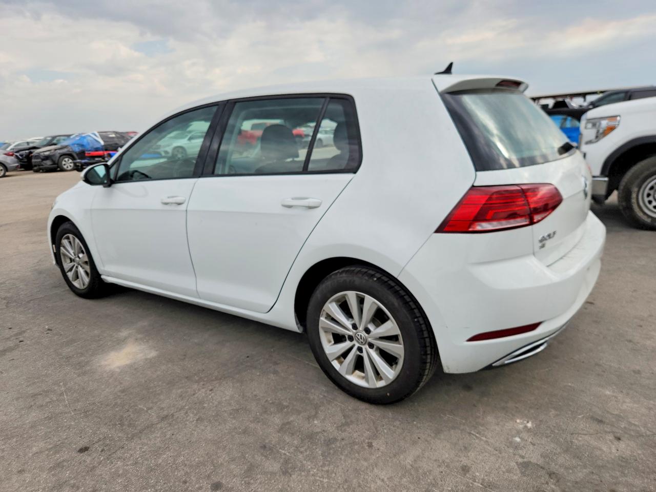 2019 VOLKSWAGEN GOLF S — снимка 2