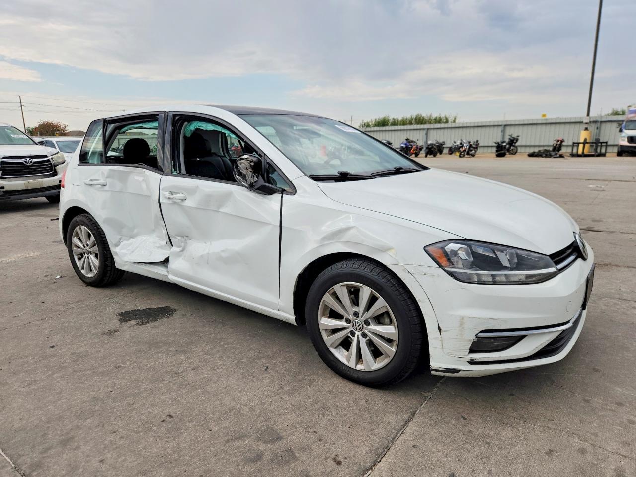 2019 VOLKSWAGEN GOLF S — снимка 4