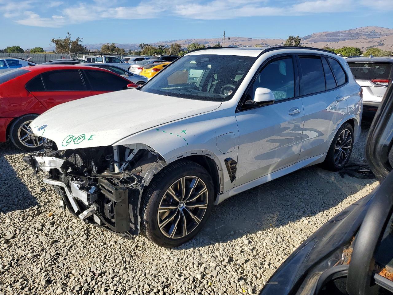 2024 BMW X5 XDRIVE50E
