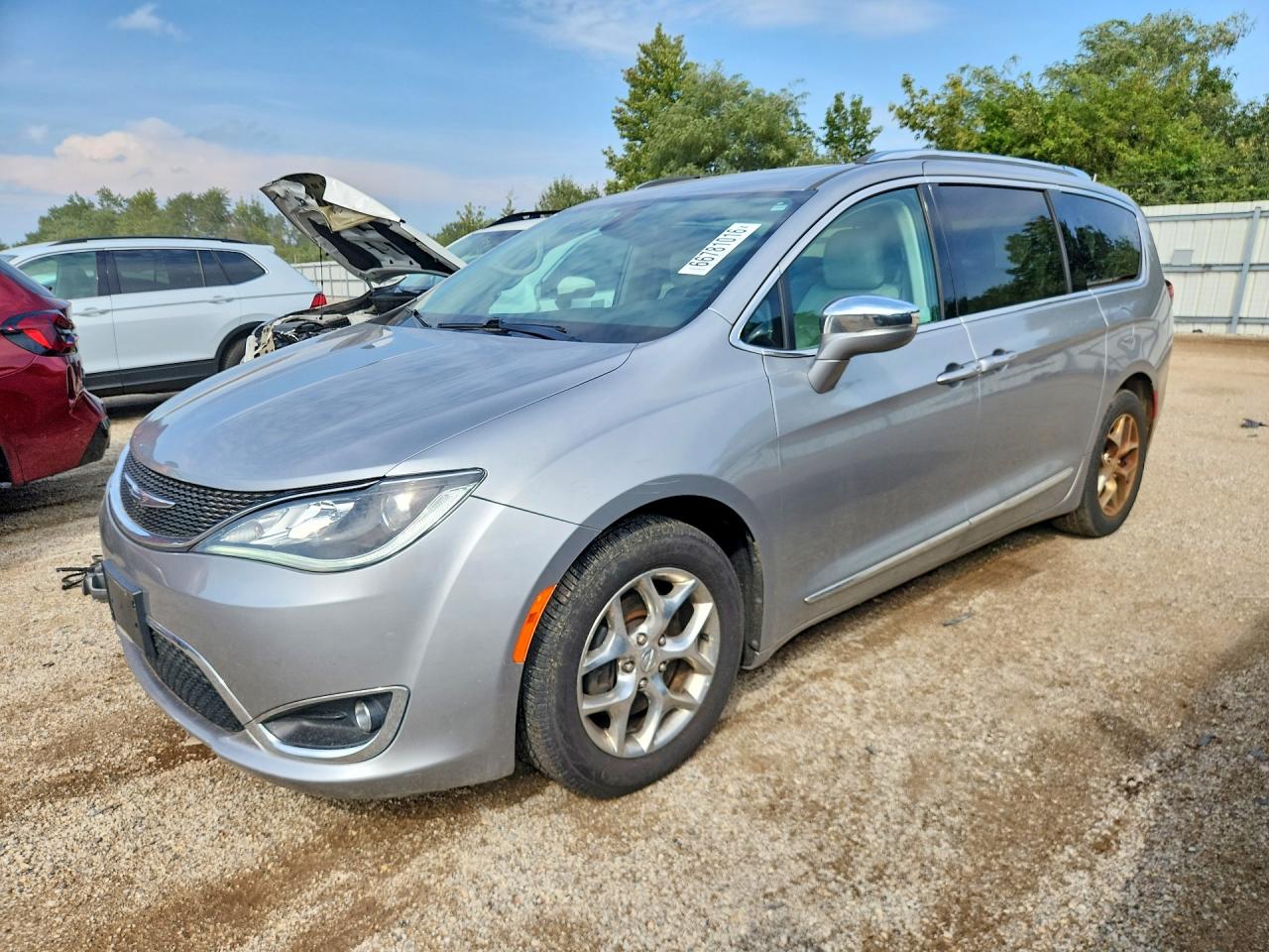 2017 CHRYSLER PACIFICA LIMITED