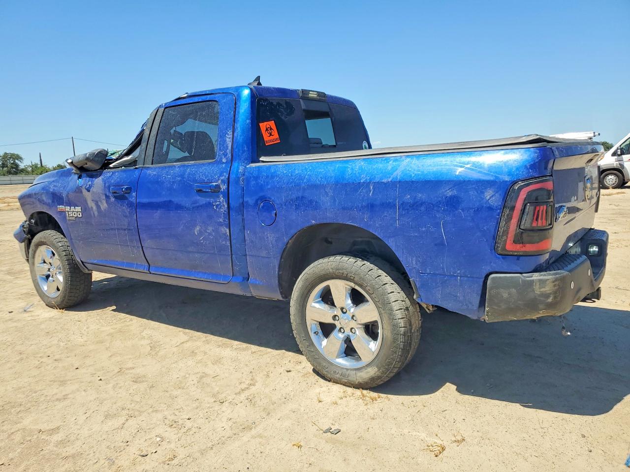 2019 RAM 1500 CLASSIC SLT — снимка 2
