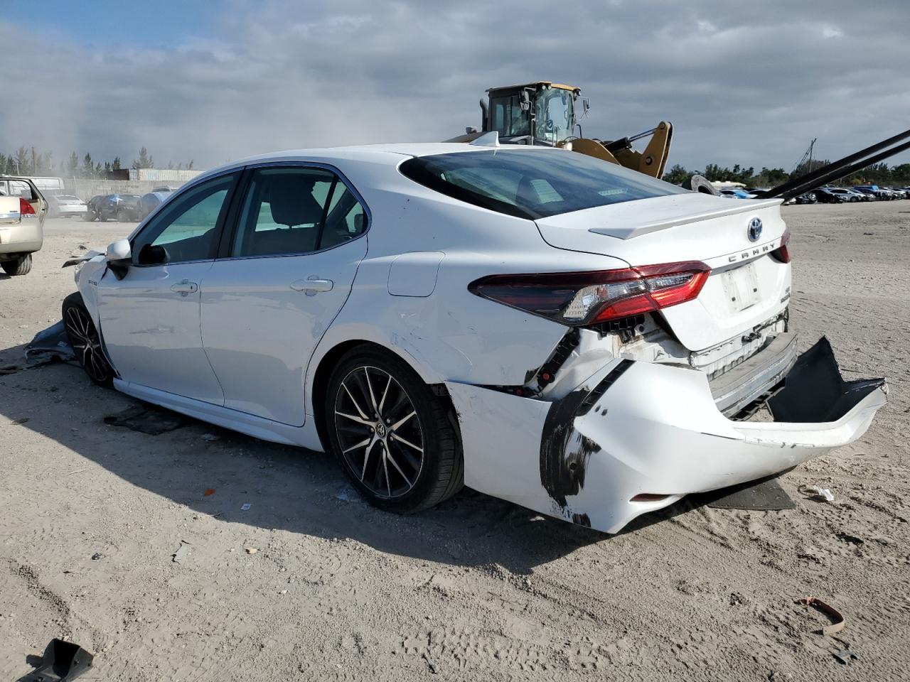 2021 TOYOTA CAMRY SE — снимка 2