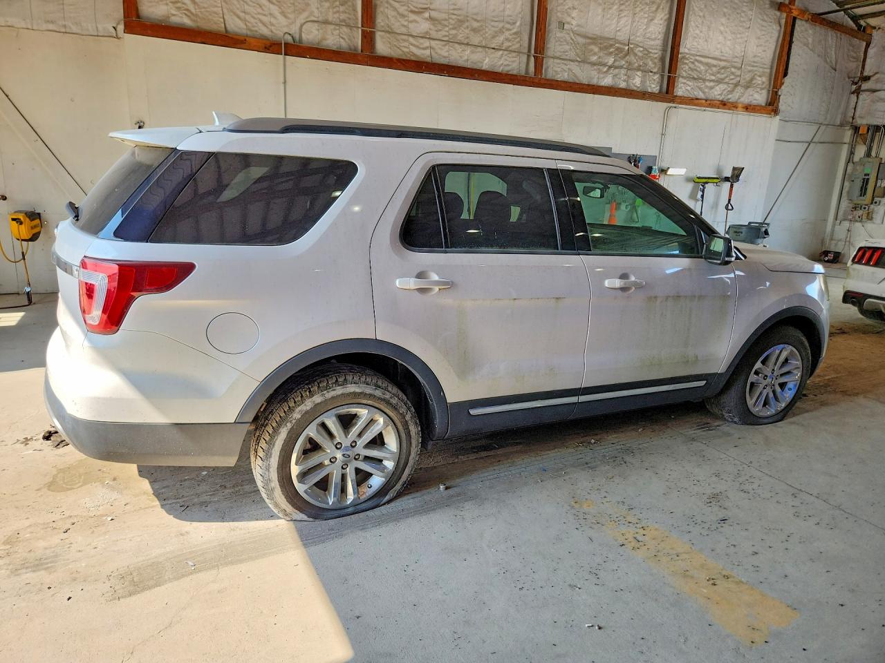 2017 FORD EXPLORER XLT — снимка 3