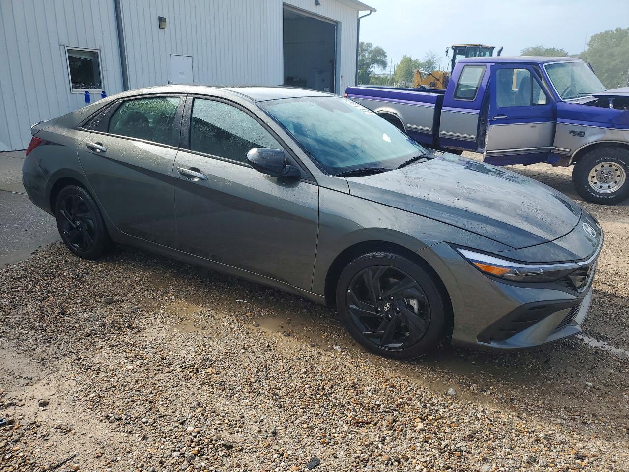 2026 HYUNDAI ELANTRA SEL SPORT — снимка 4