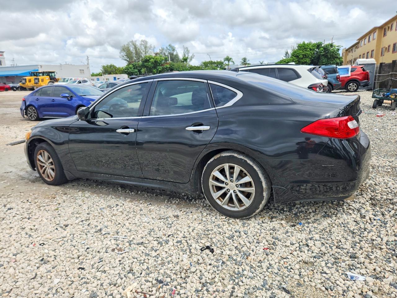2013 INFINITI M37 BASE — photo 2