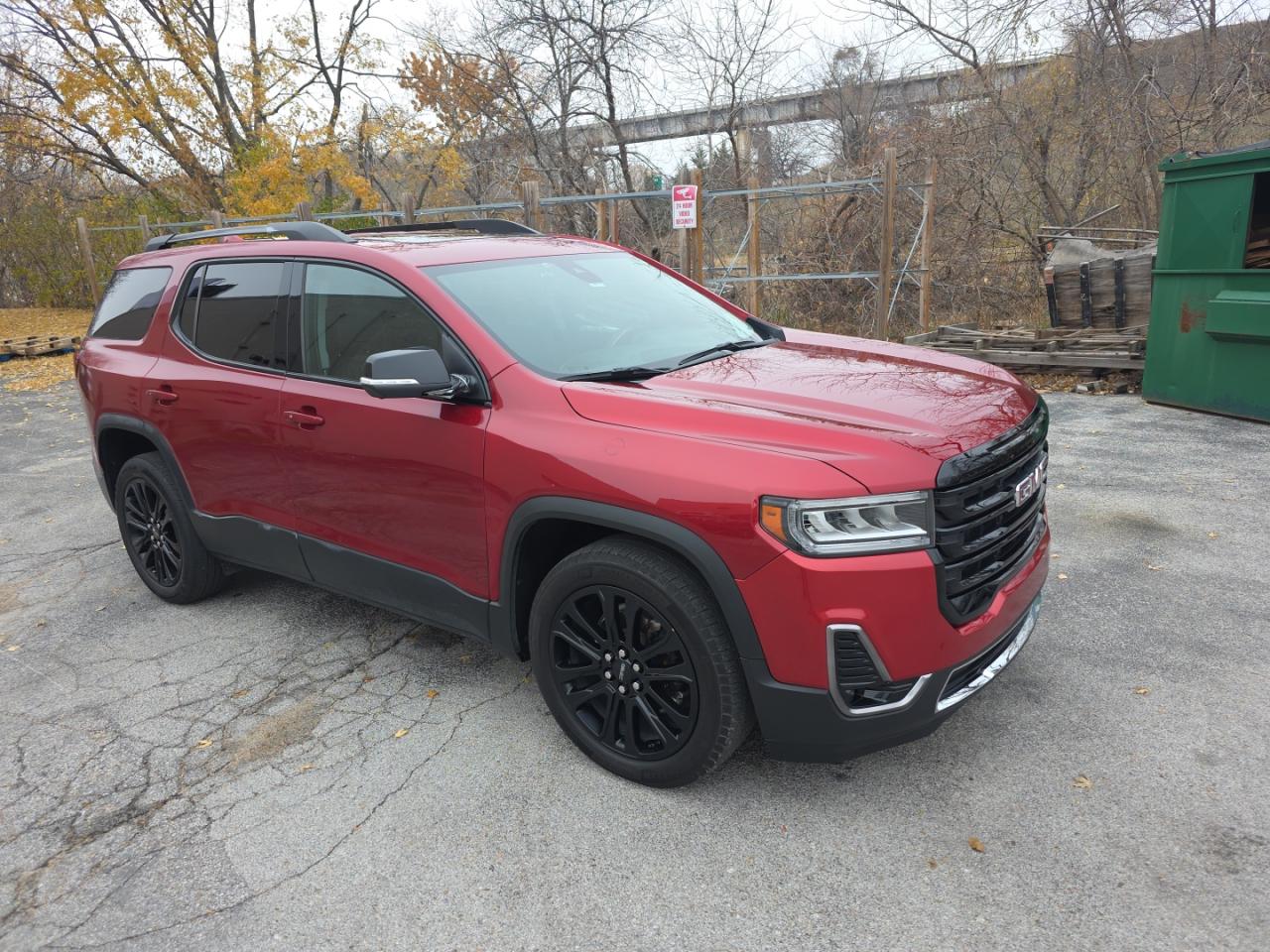 2023 GMC ACADIA SLT