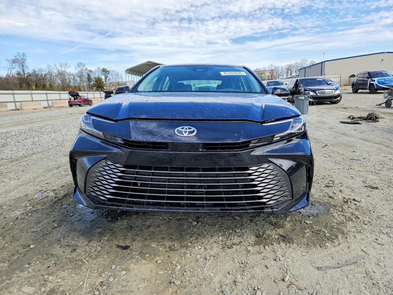 2025 TOYOTA CAMRY XLE — снимка 5